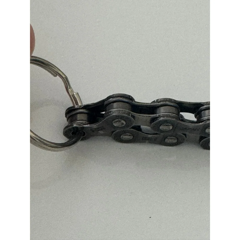 Upcycled Bicycle Chain Loop Keychain Silver Tone Industrial Cyclist Gift HG VIA‎